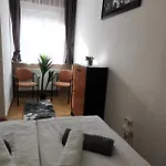 Centrum Apartman Apartment *