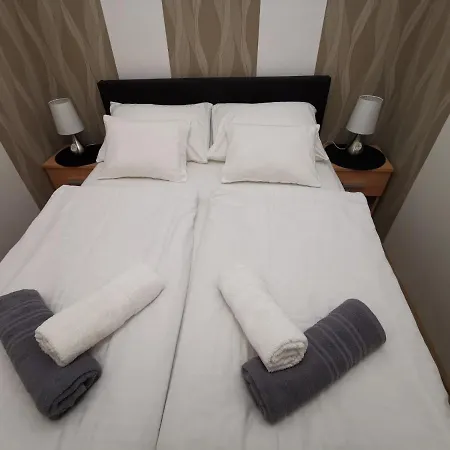 Appartamento Centrum Apartman Keszthely