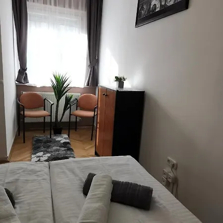 Centrum Apartman 아파트 *