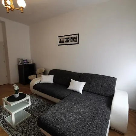 アパート Centrum Apartman ケストヘイ