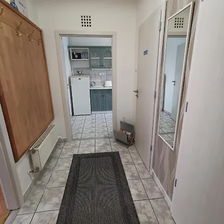 Centrum Apartman 公寓 凯斯特海伊