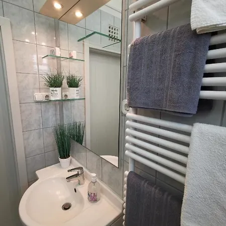 Centrum Apartman 凯斯特海伊