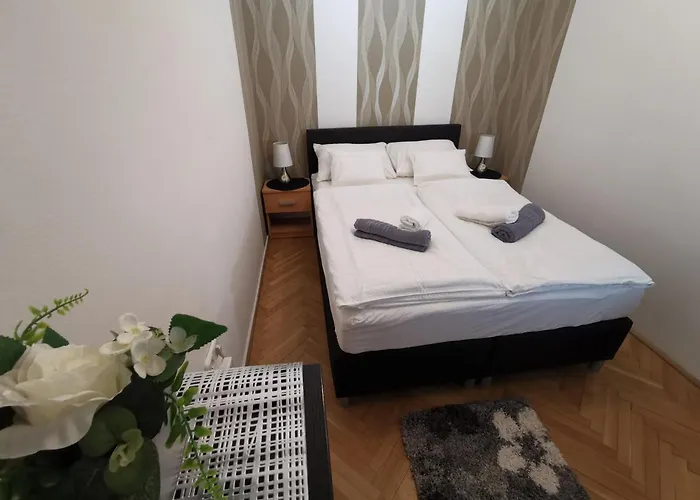 Centrum Apartman Appartamento Keszthely