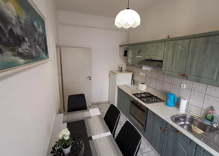 Lägenhet Centrum Apartman Keszthely
